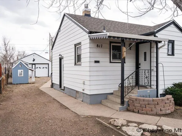 817 E 8th St, Cheyenne, WY 82007