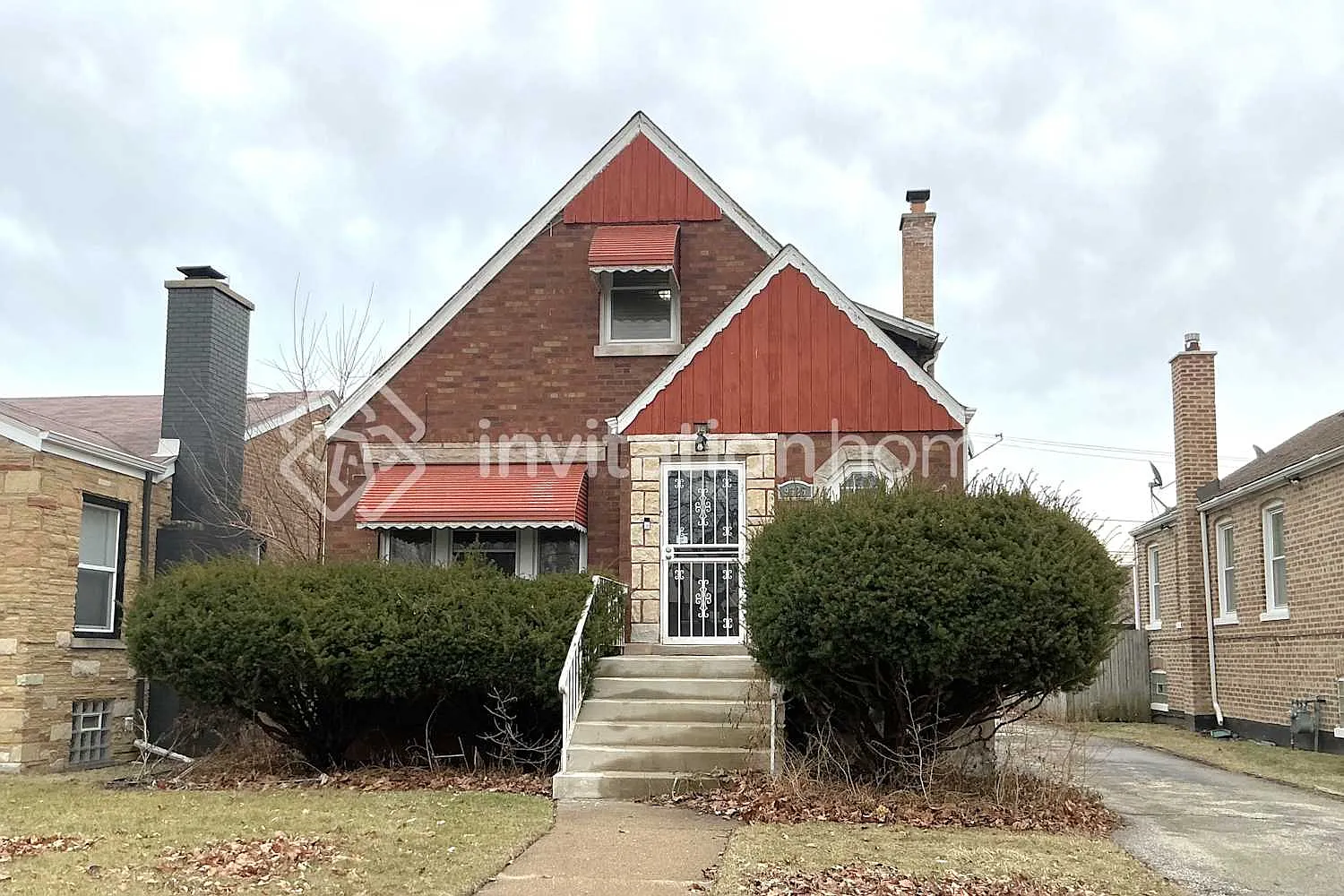 9625 S Maplewood Ave photo 1