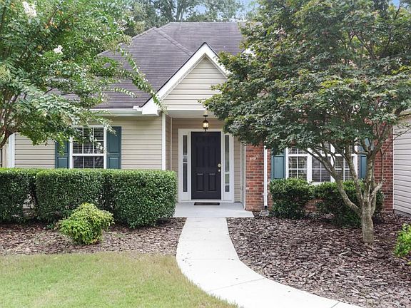 3rd image of 440 Aristocrat Dr