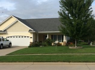 1055 SE Brentwood Dr, Waukee, IA 50263