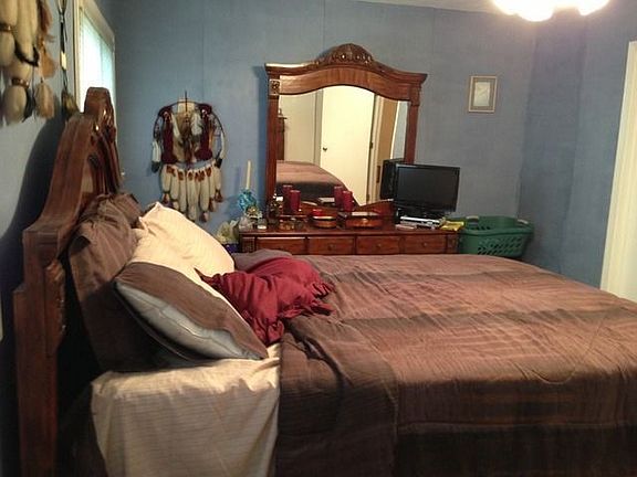 3rd image of 1513 Andover Dr