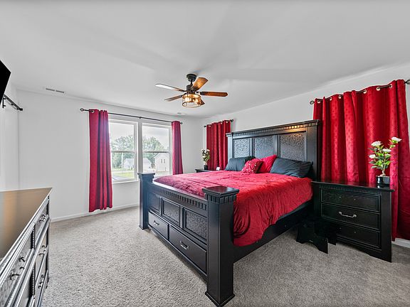 4th image of 707 Chestnut Bnd