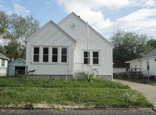 1208 State St, Pekin, IL 61554
