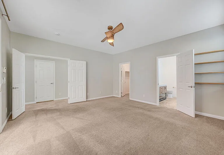 9152 Kentwell Ave — Photo 22