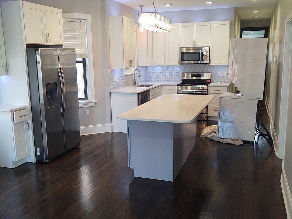 1st image of 3239 N Damen Ave