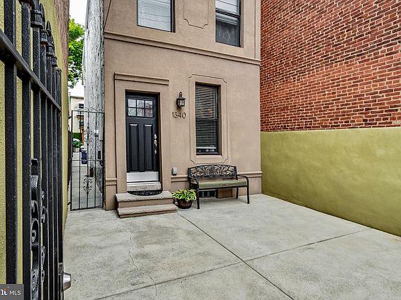 3rd image of 1340 Marlborough St