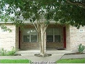 1st image of 1604 S Dexter Dr #1