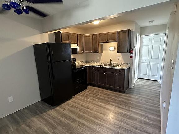 3rd image of 3414 13th St #3416