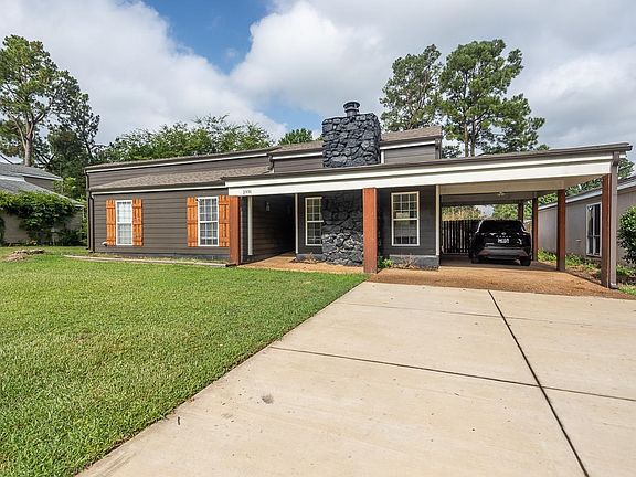 2nd image of 2991 Oak Allee St