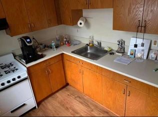 41 E 21st St, Bayonne, NJ 07002