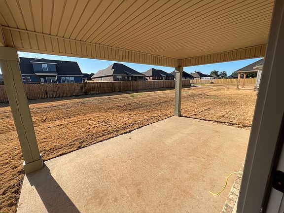 3rd image of 2307 Kathryn Ln