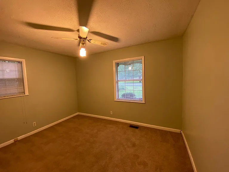 1307 Gentry Ter — Photo 10