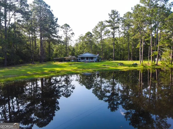 8433 Banks Dairy Rd, Statesboro, GA 30458