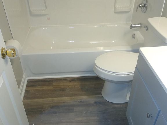 4th image of 7001 Yuma Way