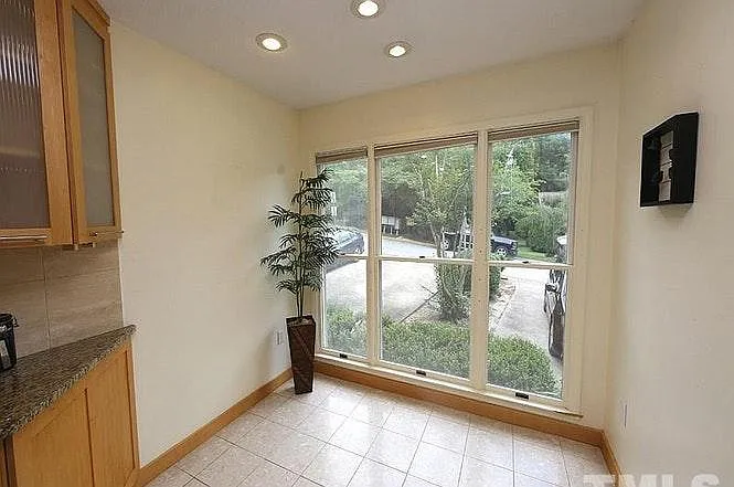 Breakfast nook