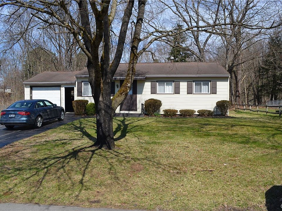 1st image of 443 Jeanette Dr