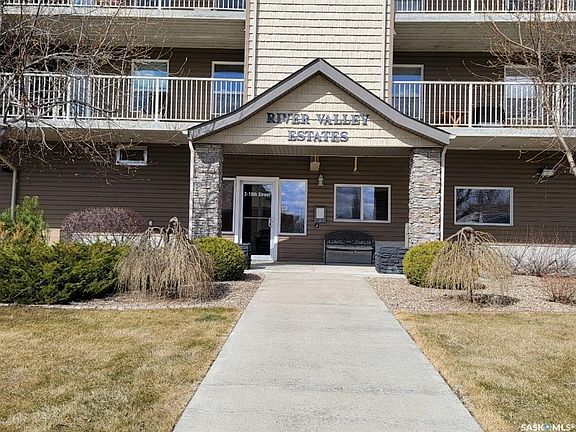 2nd image of 2 18th St E #201