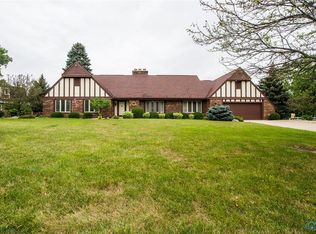 2834 Byrnwyck W, Maumee, OH 43537
