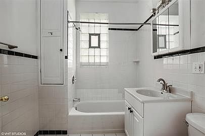 5th image of 5325 N Glenwood Ave #2