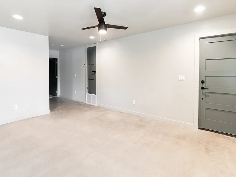 3923 N Pennsylvania Ave #17C — Photo 6