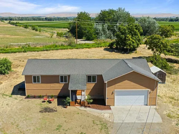 70 Tamara Place, Toppenish, WA 98948