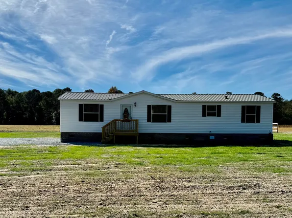 9124 State Highway 50 S, Newton Grove, NC 28366