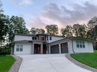 561 Gauri Way, McMinnville, TN 37110