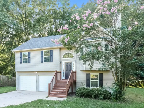97 Summer Creek Dr, Dallas, GA 30157