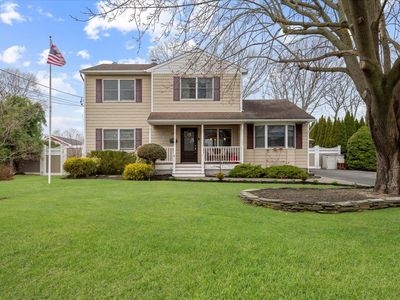 124 Meroke Lane, East Islip, NY, 11730