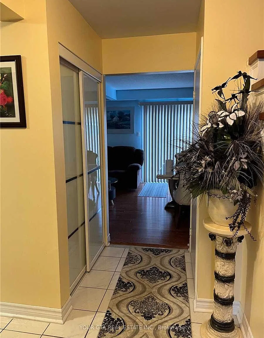 3 bed, $2,600 — Photo 2
