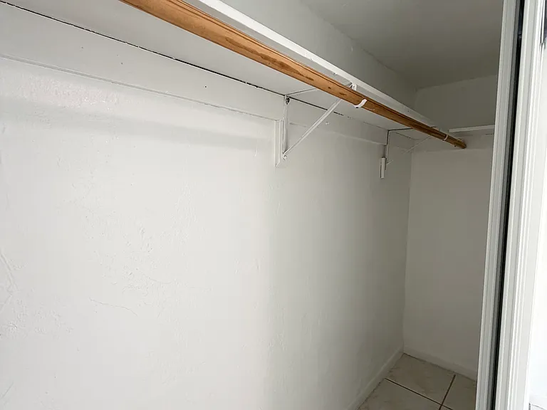 1860 SW 22nd St #8 — Photo 6
