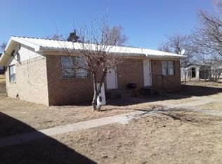 906 Birch St #A, Canadian, TX 79014