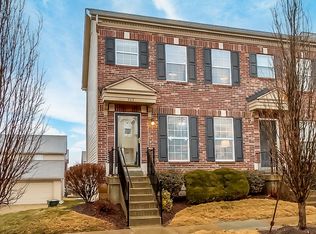 323 Willott Square Dr, Saint Peters, MO 63376