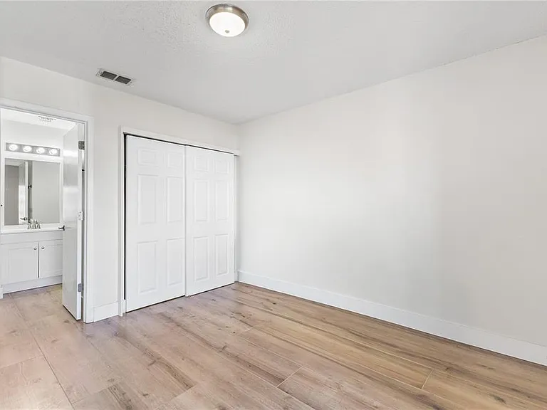 5606 Blue Shadows Ct #10 — Photo 12