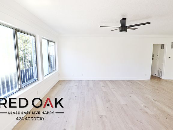 5th image of 1051 N Gardner St #5
