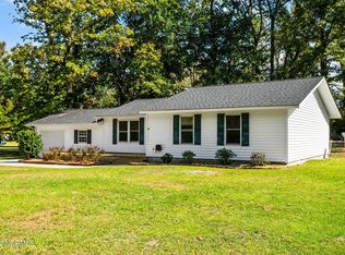 200 Autumn Cir, Jacksonville, NC 28540