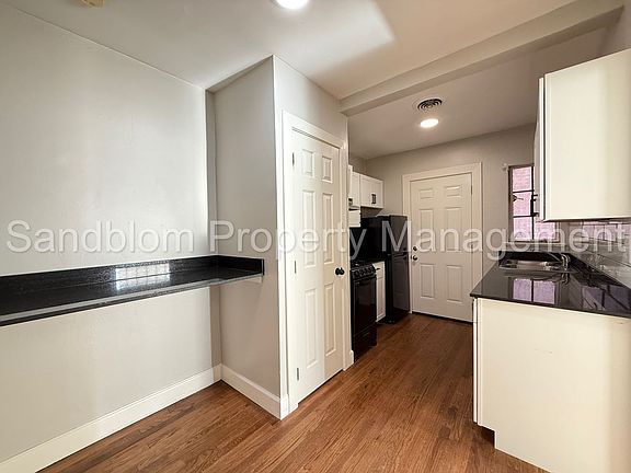 4th image of 1817 S Baltimore Ave #2