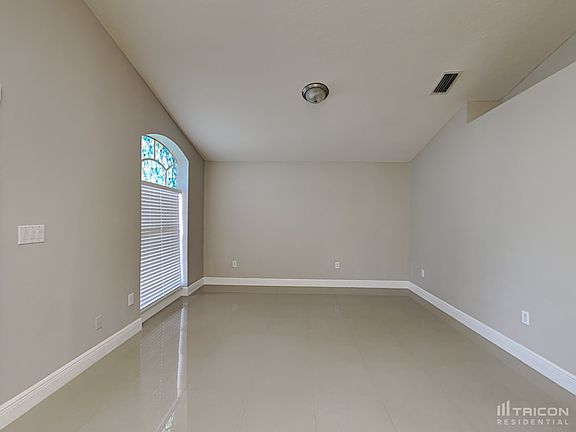 2nd image of 30746 Birdhouse Dr