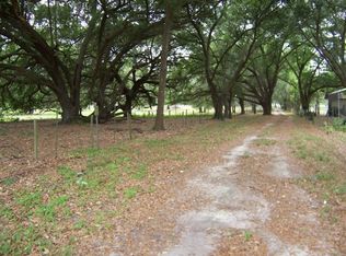 2105 E Knights Griffin Rd, Plant City, FL 33565
