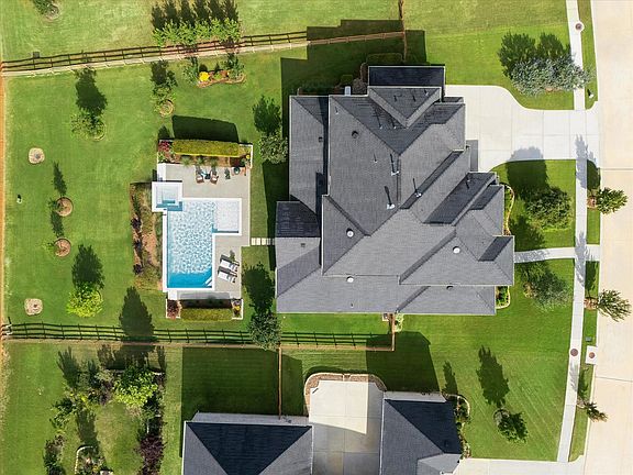 2nd image of 29719 Egret View Ln
