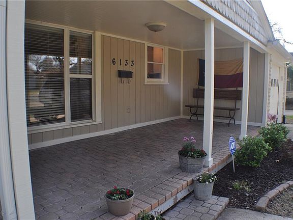 3rd image of 6133 Malvey Ave