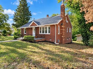 205 Sunrise Ave, Mount Gilead, NC 27306