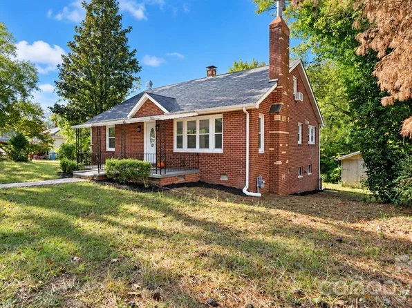 205 Sunrise Ave, Mount Gilead, NC 27306