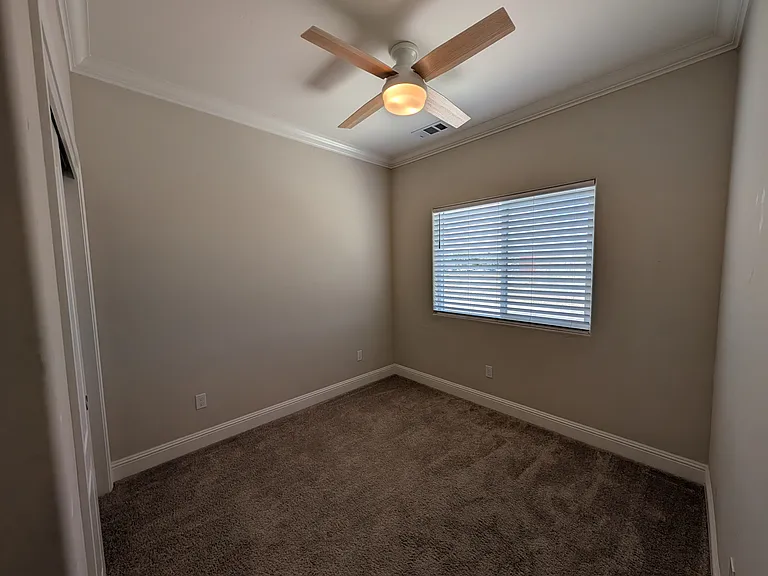 135 Bundeson Cir — Photo 8