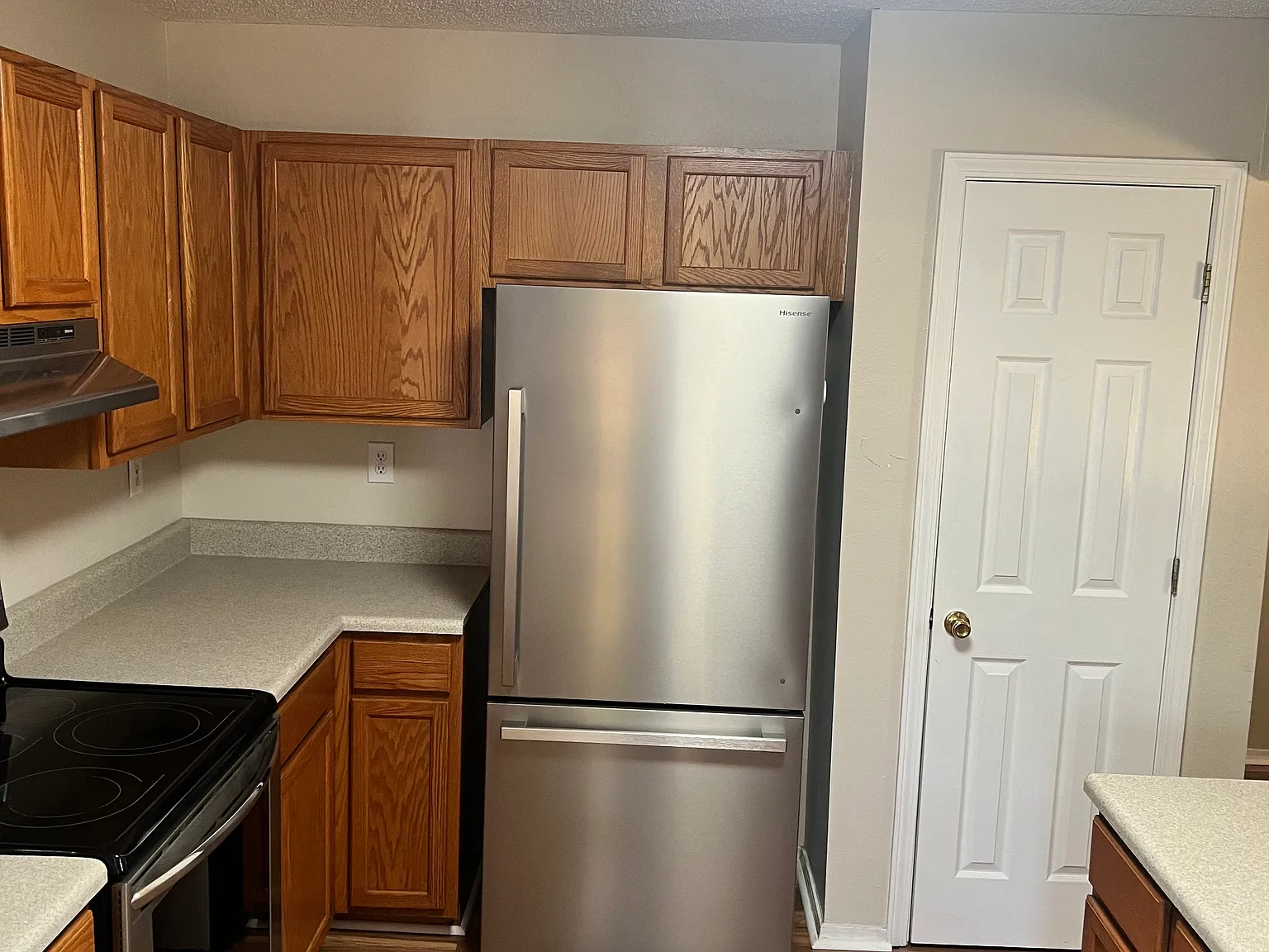 3 bed, 1350 sqft, $2,000 — Photo 3