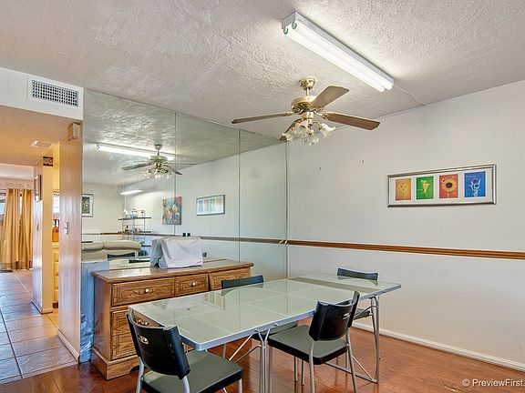 5th image of 1147 North Broadway