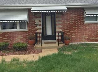 313 Earlsfield Ln, Saint Louis, MO