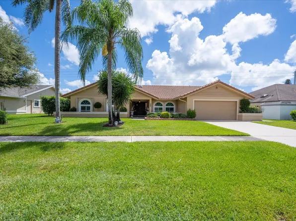 1654 Farmington Cir, Wellington, FL 33414