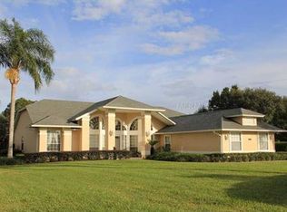 29200 David Ct, Tavares, FL 32778