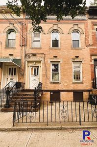 16 Grant Ave, Brooklyn, NY, 11208